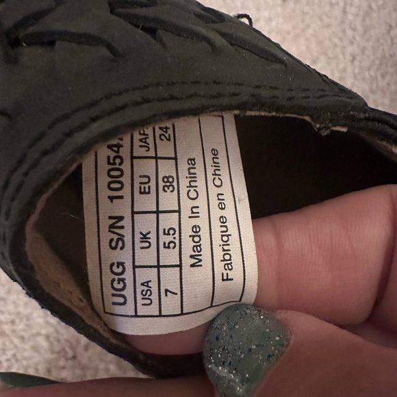 Ugg Australia Women’s Anila Clog Shoes Black Leather Woven Detail Size 7 EUC - Picture 9 of 9